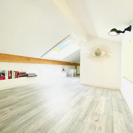Breverly Hills Apartment
